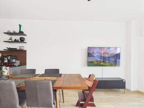 Wohnzimmer / Essbereich - 
