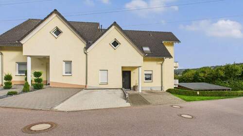 Außenansicht - Helle Eigentumswohnung in toller Lage von Saarburg zu verkaufen