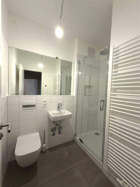 Duschbad - Etagenwohnung mit 65,70 m&sup2; in Halle zur Miete