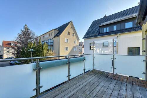 Balkon nach S-O - 