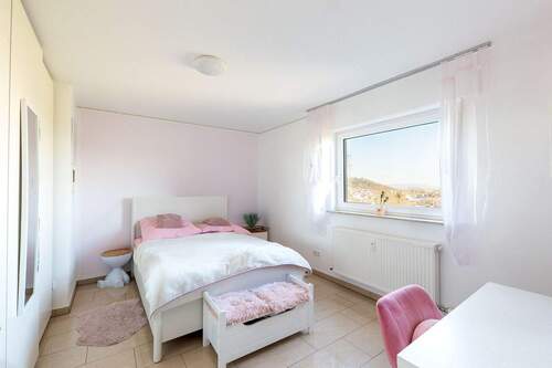 Schlafzimmer - 3 Zimmer Etagenwohnung in Asperg