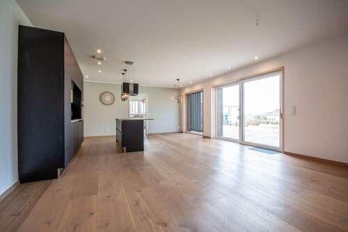 mit direktem Zugang auf die Terrasse - 