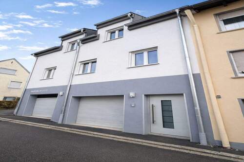 46143FBC-3C80-45C0-9C44-E7FBF014B7A3 - Sofort wohlfühlen: 8-Zimmer-EFH mit Terrasse, 2 Garagen und 2 Freistellplätzen in Leipheim