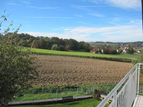 Ausblick über das Abenstal.JPG - Terrassenwohnung mit 102,00 m&sup2; in Rudelzhausen zum Kaufen