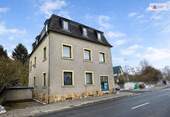 Titel neukirchen - Mehrfamilienhaus in Neukirchen bei Chemnitz: 3 Wohneinheiten, Gewerbe, Stellplätze & teilvermietet