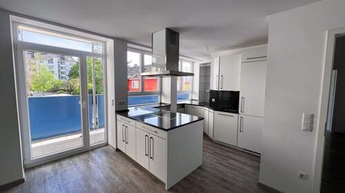 Küche - 2 Zimmer-Whg. inkl. luxuriöser Einbauküche und Balkon I 1A Infrastruktur