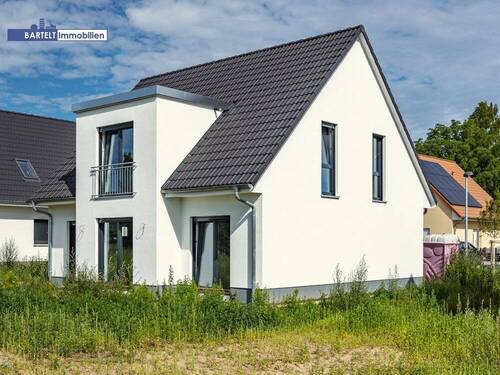 Haus - 5 Zimmer Einfamilienhaus zum Kaufen in Pattensen / Schulenburg