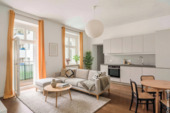 Offener Wohn- und Essbereich - Altbauwohnung mit moderner Ausstattung und Balkon in begehrter Westend-Lage
