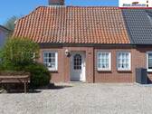 Vorderansicht - Ehemaliges charmantes 'Zehnthaus' sucht Liebhaber!