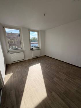 Einblick Wohnen - 3-Zimmer-Wohnung am Fürther Prater mit Blick auf den Park
