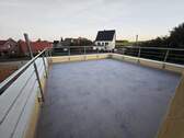 Blick über die Terrasse - 