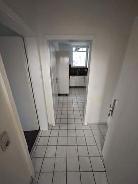 Eingang und Flur - 3 Zimmer Etagenwohnung in Kalkhorst