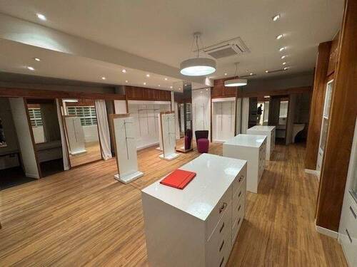 hinterer Verkaufsraum - Gewerbeobjekt (Büro, Produktion, Verkauf) in Mülheim an der Ruhr zur Miete