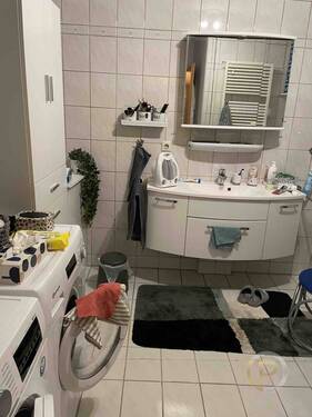 OG Bad - Mehrfamilienhaus, Wohnhaus mit 215,00 m² in Waiblingen zum Kaufen