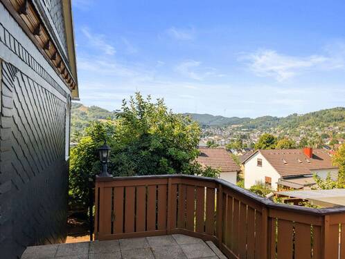 Ausblick Terrasse EG - Werz Immobilien - 