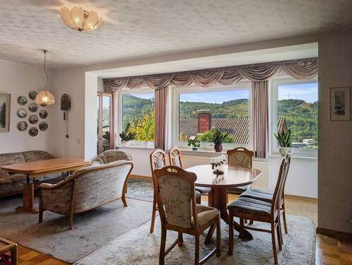 Wohnzimmer EG - Werz Immobilien - 