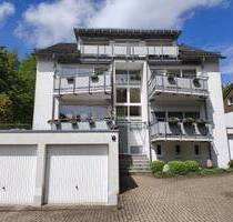 Attraktive und ruhige 4-Zi.-Whg. mit 2 Balkonen und 2 Garagen am Oeneking! - Lüdenscheid