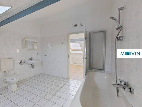 Ansicht III: Badezimmer - 