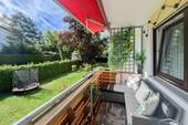 Balkon - Attraktive 2-Zimmer-Wohnung im Hochparterre mit Balkon und Gartenzugang - frei ab Dezember 25