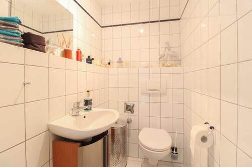 Gäste WC 1. Wohnung - 