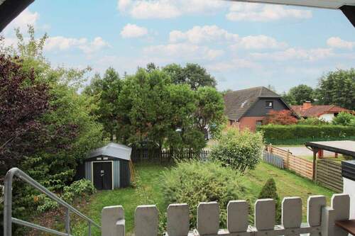 Balkonaussicht - 5 Zimmer Mehrfamilienhaus, Wohnhaus in Jade