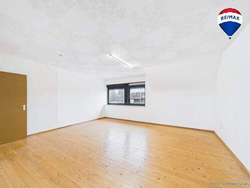 REMAX Immobilien DeLux Haus in Weiskirchen - Rappweiler zu verkaufen - 