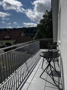Bild 2 - 4 Zimmer Etagenwohnung zum Kaufen in Laudenbach