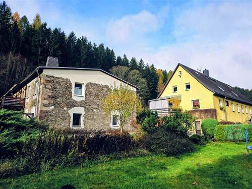 Gartenansicht - 2 Zimmer Mehrfamilienhaus, Wohnhaus zum Kaufen in Amtsberg