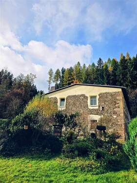 Haus 1 - 2 Zimmer Mehrfamilienhaus, Wohnhaus in Amtsberg