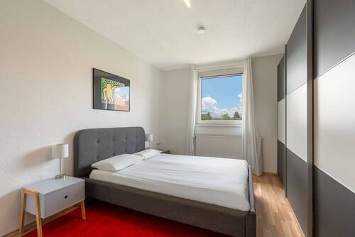 Schlafzimmer - 2 Zimmer Etagenwohnung zum Kaufen in Köln