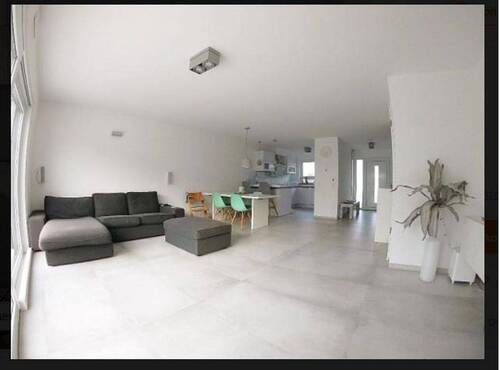 Wohnungszimmer1 - 