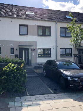 Hasuansicht Strasse - 