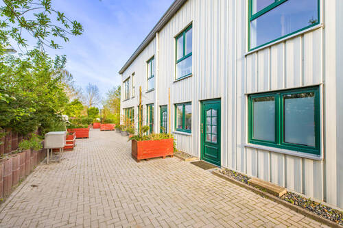 Gewerbe- und Wohneingang - 
