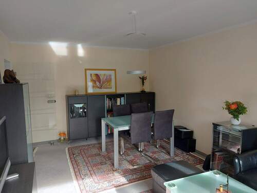 Wohnzimmer - 3 Zimmer Etagenwohnung zum Kaufen in München