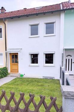 Außenansicht - Passau-Grubweg: Kleines Reihenmittelhaus - ideal für Ehepaar
