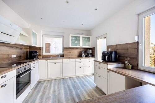 Küche - 6 Zimmer Einfamilienhaus in Bietigheim-Bissingen