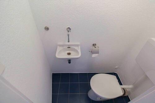 WC - 
