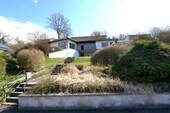 Bild1 - Preisänderung: Sonniger Walmdach-Bungalow mit Blick über Weitramsdorf
