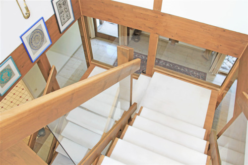 Treppenhaus ins Dachgeschoss - 