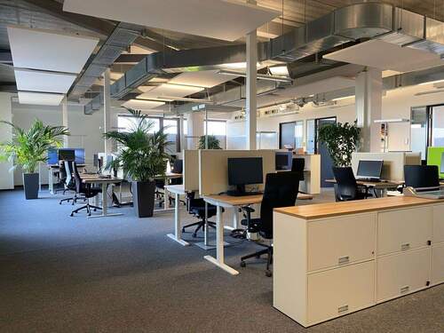 Freifläche 3.OG - Attraktive Büro- Praxisfläche zu vermieten 707m² im 3.OG mit Aufzug