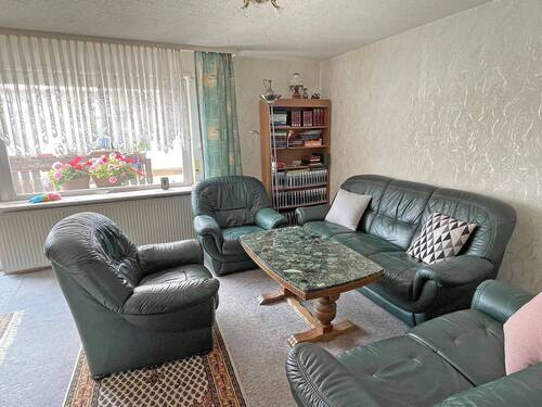 Wohnzimmer - 3 Zimmer Mehrfamilienhaus, Wohnhaus zum Kaufen in Neustadt an der Weinstraße