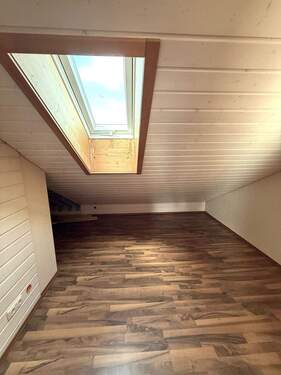 Dachbodenzimmer - 