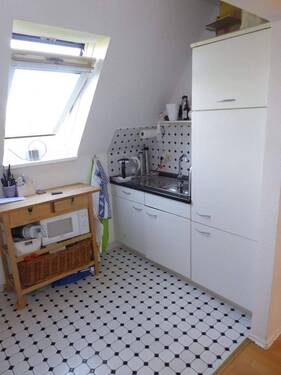 Küche mit Einbauküche - 