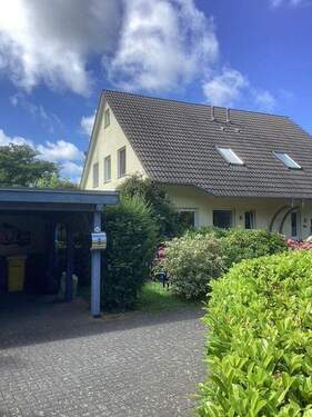 Frontseite - Idyllisch gelegene Doppelhaushälfte in Toplage an der Ostsee