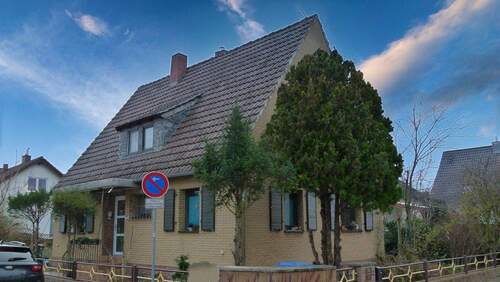 Seitenansicht - 5 Zimmer Einfamilienhaus zum Kaufen in Haßloch