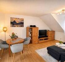 Zentrale 2-Zimmer-Single-Wohnung mit Loggia und TG-Stellplatz im Hahnweg - Coburg