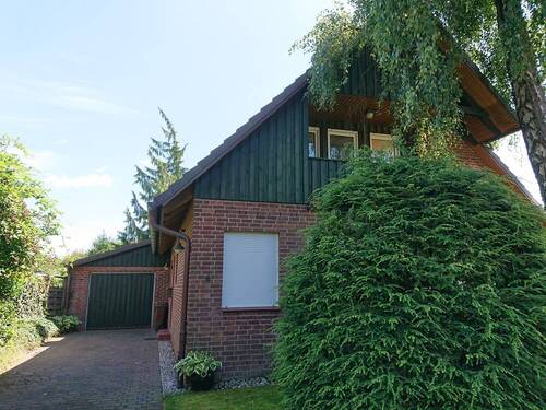 Straßenansicht - 6 Zimmer Einfamilienhaus in Itzehoe