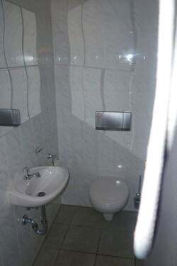 WC - 