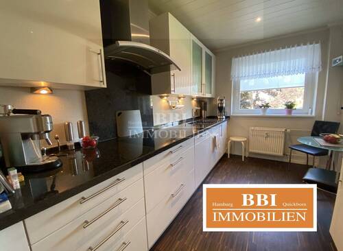 Willkommen Zuhause! - Tolle 4 Zimmer Eigentumswohnung mit Balkon und Tiefgaragenstellplatz
