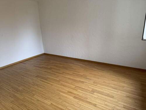 Schlafzimmer - Etagenwohnung mit 83,00 m² in Tamm zum Kaufen